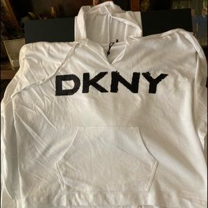 DKNY NWT Cute and comfy! 2X oversized sleeveless poncho, sequin sparkle logo,
